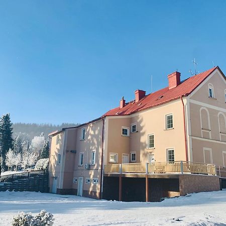 Pension Zaclersky Medved Exteriör bild