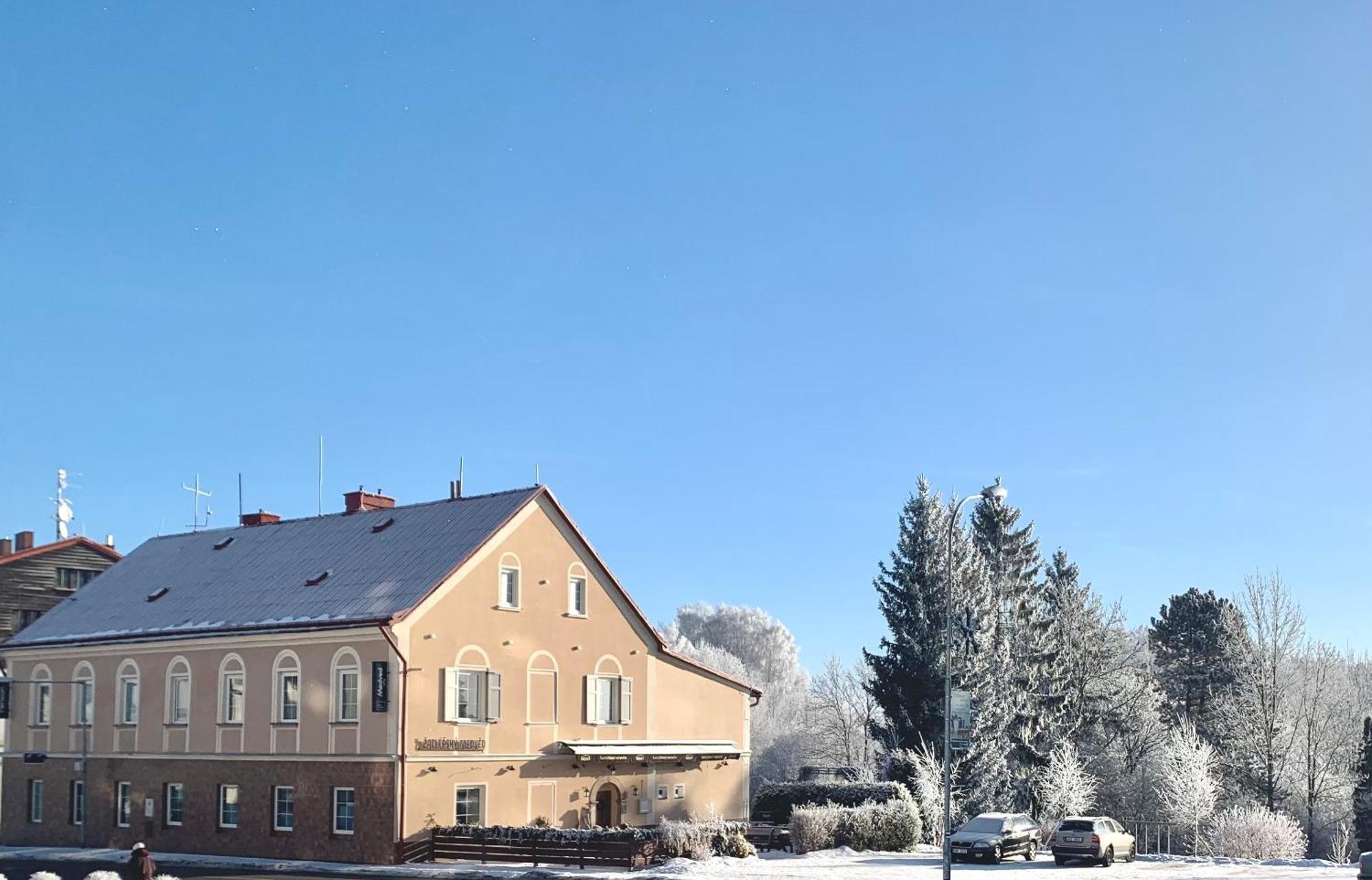 Pension Zaclersky Medved Exteriör bild